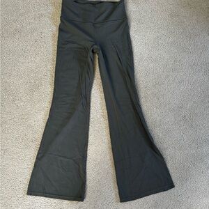 Athletes Elation Flare Pant M